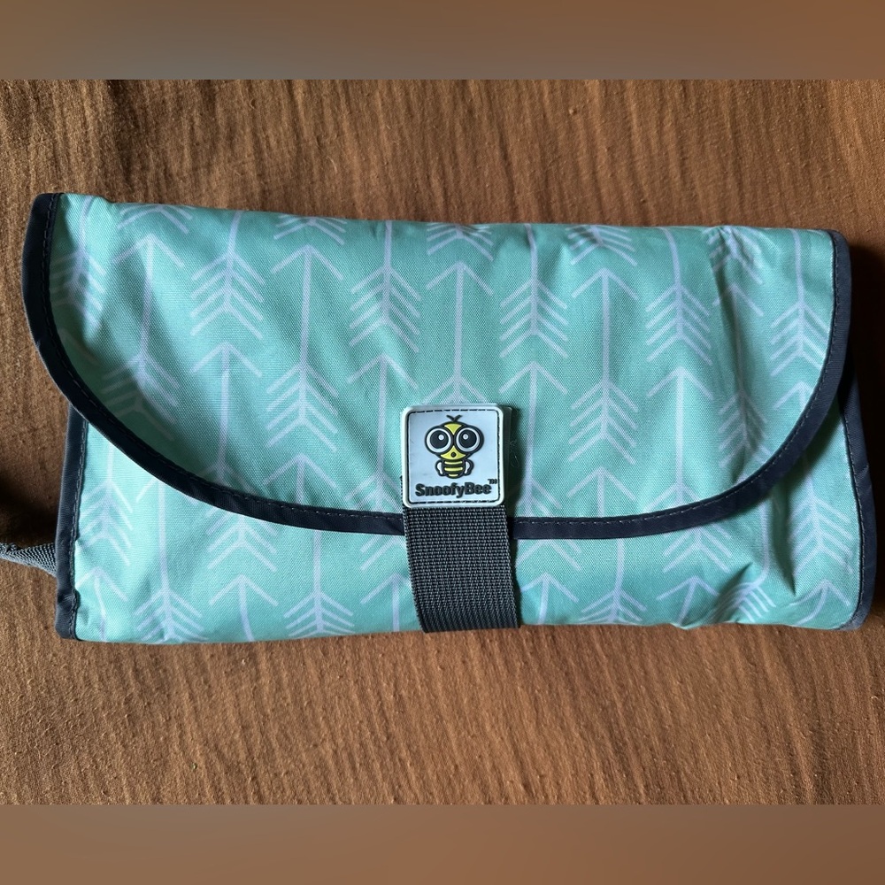 SnoofyBee Portable Playtime Changing Pad